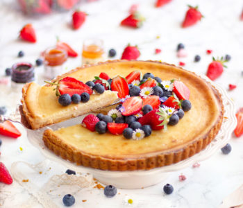 baked cheesecake tart con frolla e frutta fresca